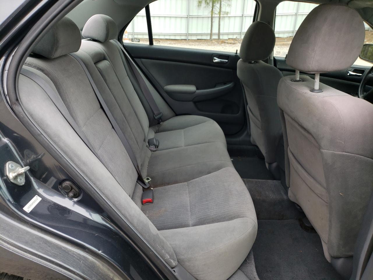 Photo 6 from auction – 2005 HONDA ACCORD LX with VIN 1HGCM55445A146754