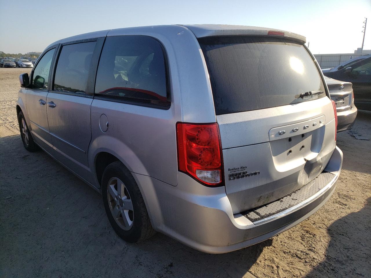 Photo 3 from auction – 2011 DODGE GRAND CARA with VIN 2D4RN3DG3BR786373