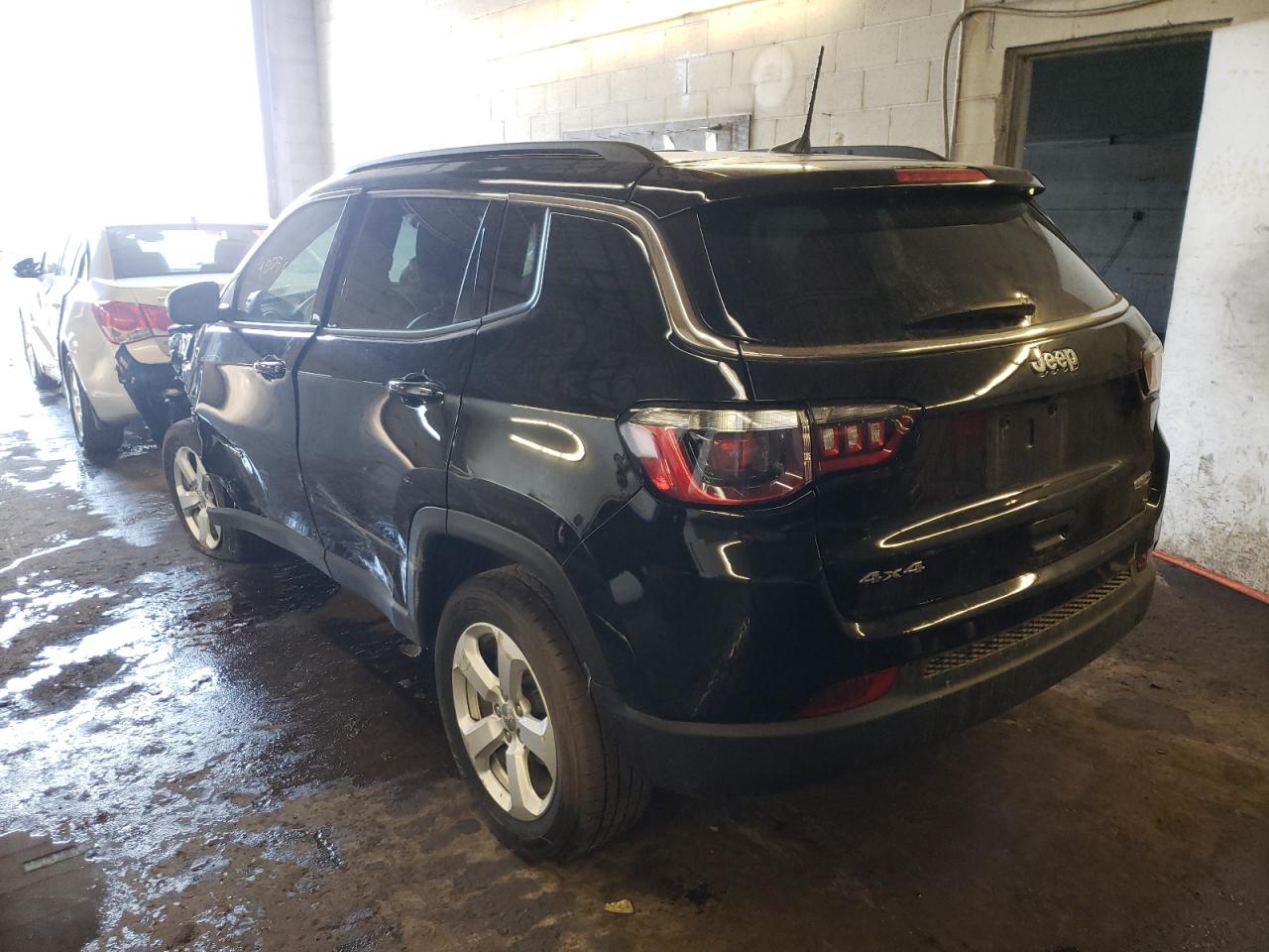 Photo 3 from auction – 2021 JEEP COMPASS LA with VIN 3C4NJDBB1MT547697