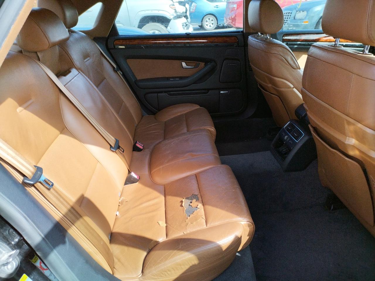 Photo 6 from auction – 2004 AUDI A8 L QUATT with VIN WAUML44E44N021400