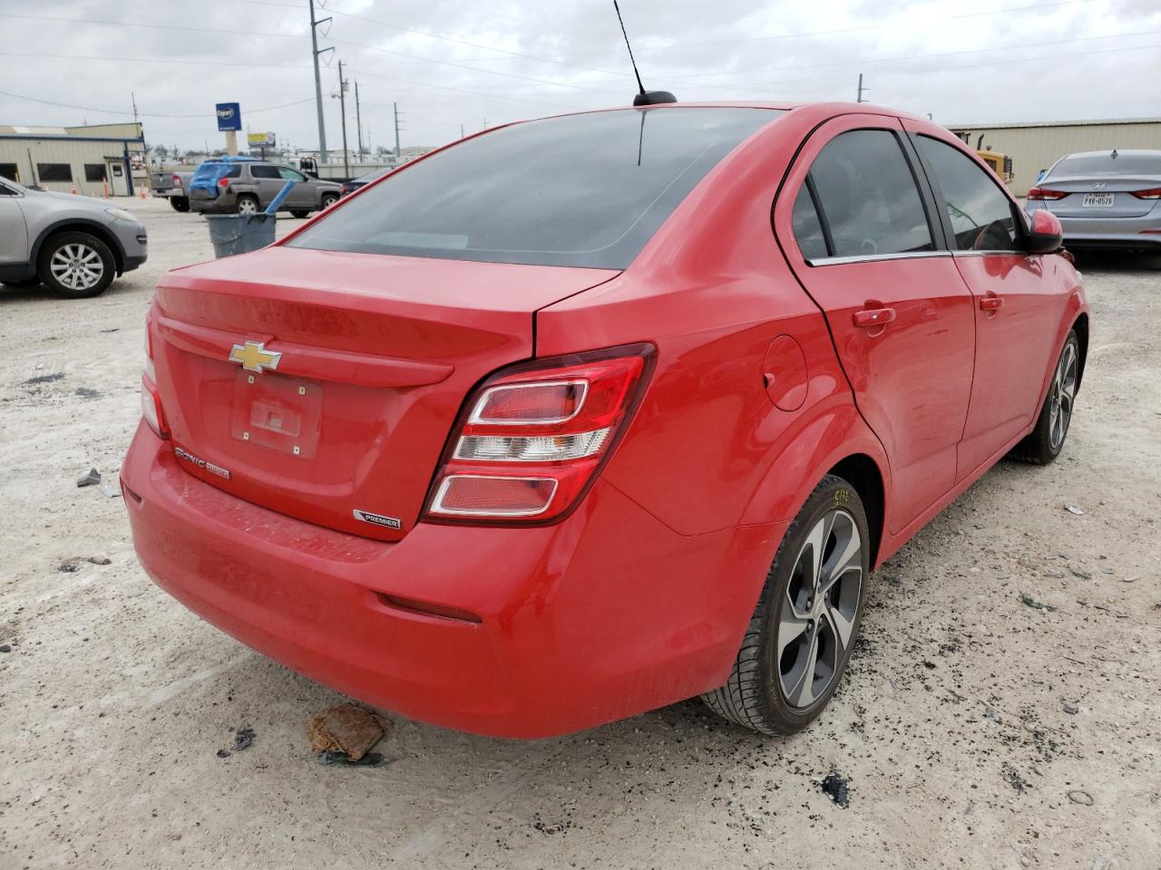 Photo 4 from auction – 2018 CHEVROLET SONIC PREM with VIN 1G1JF5SB2J4105012