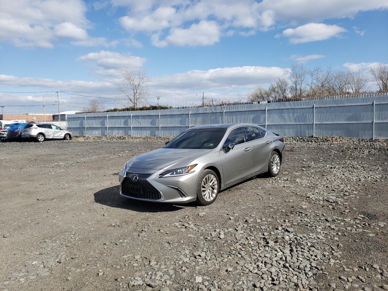 Photo 2 from auction – 2021 LEXUS ES350 with VIN 58AEZ1B13MU101981