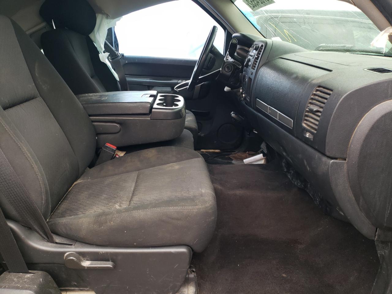 Photo 5 from auction – 2013 CHEVROLET SILVERADO with VIN 1GCRKSE77DZ254986