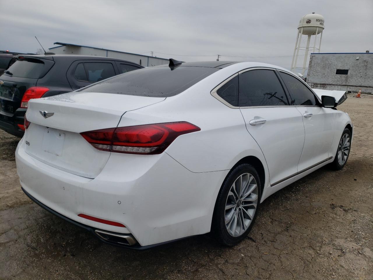 Photo 4 from auction – 2017 GENESIS G80 with VIN KMHGN4JE7HU175928