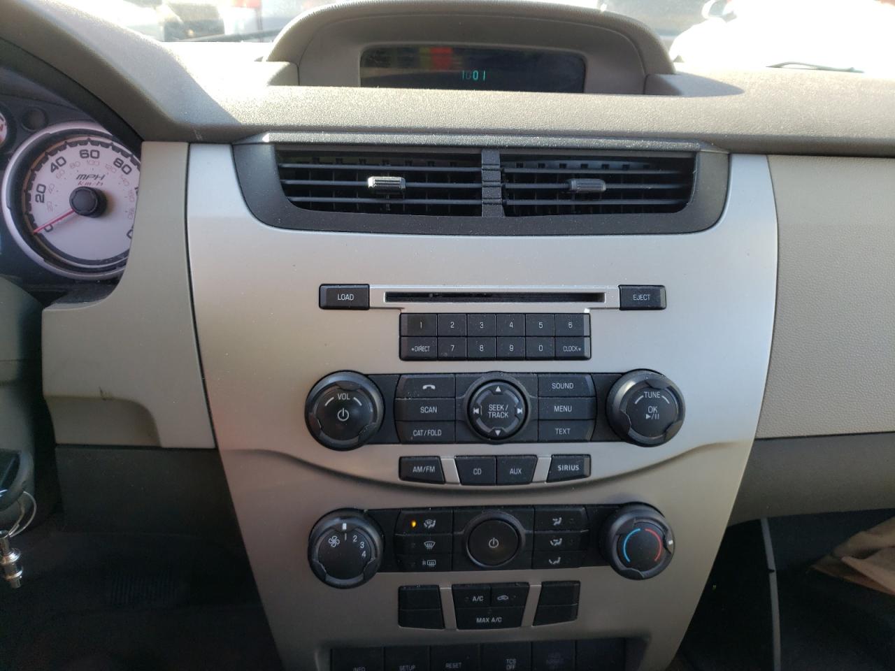 Photo 9 from auction – 2008 FORD FOCUS SE with VIN 1FAHP35NX8W143959
