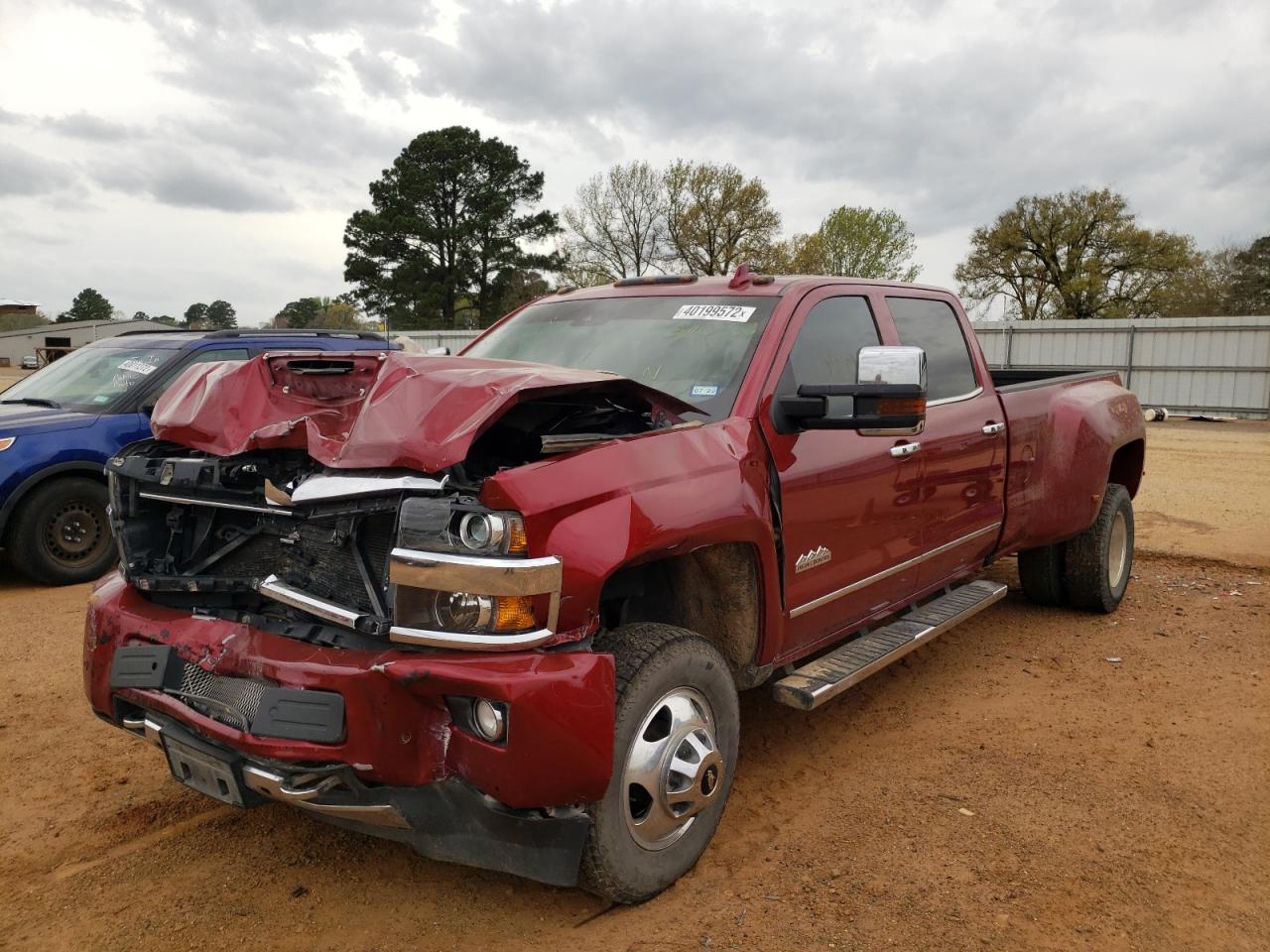 Photo 2 from auction – 2018 CHEVROLET SILVERADO with VIN 1GC4K1EY1JF270823
