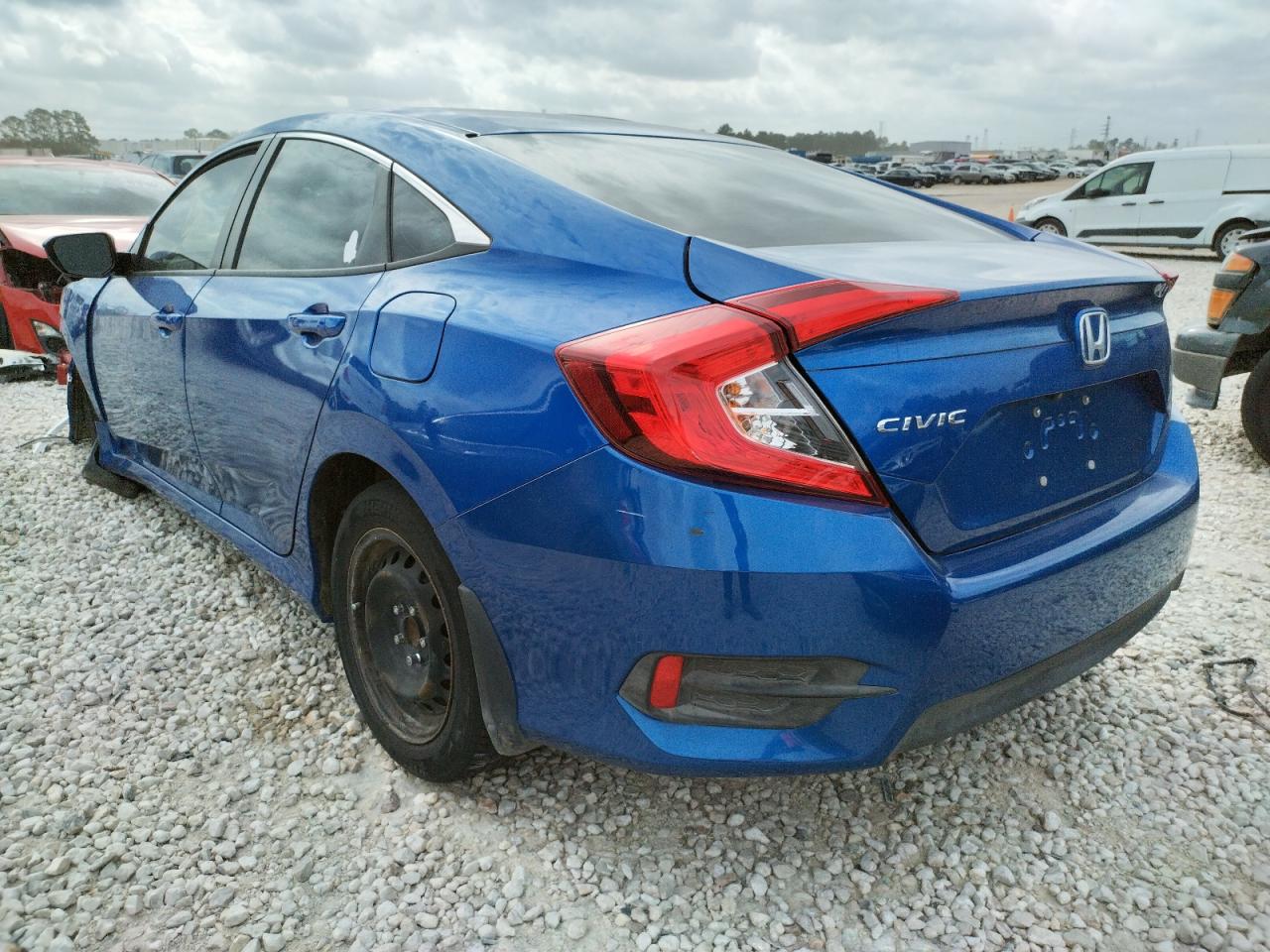 Photo 3 from auction – 2018 HONDA CIVIC LX with VIN 2HGFC2F51JH577330