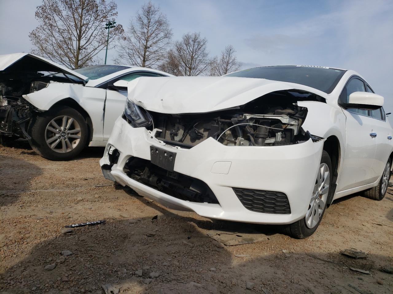 Photo 9 from auction – 2016 NISSAN SENTRA S with VIN 3N1AB7AP9GY229797