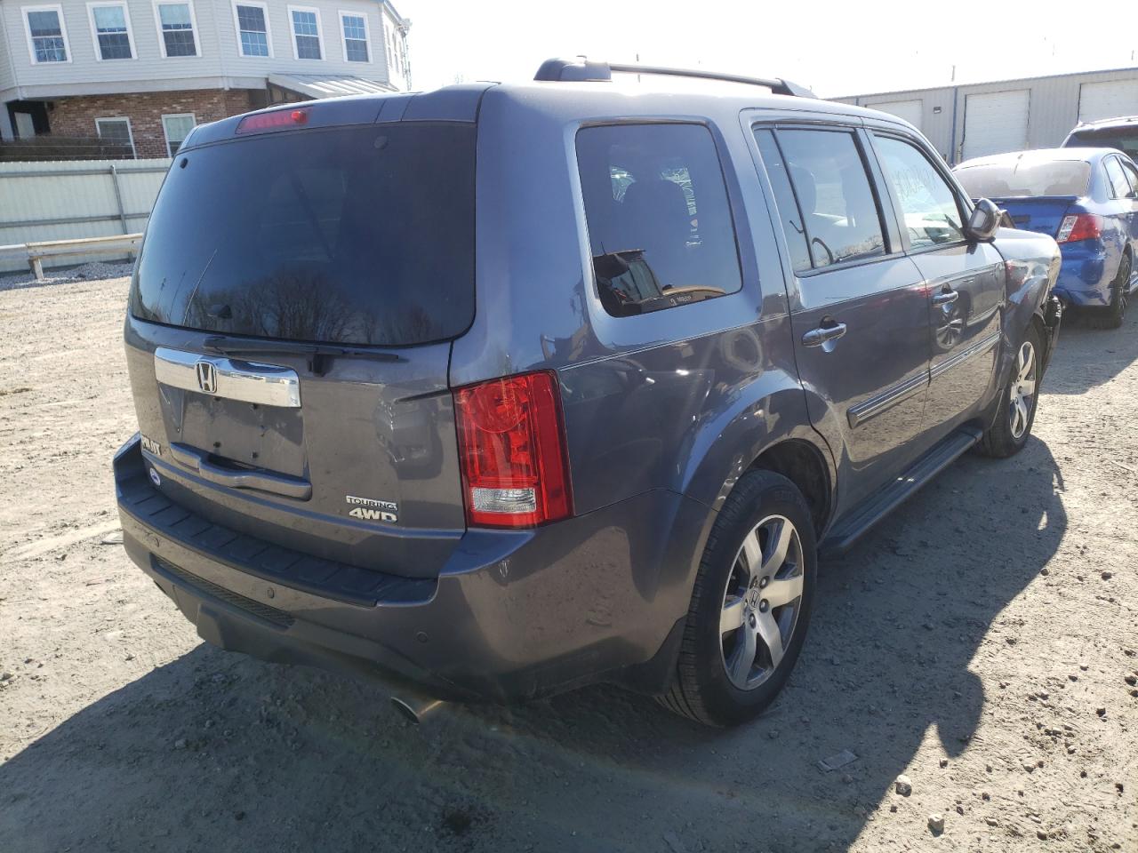 Photo 4 from auction – 2015 HONDA PILOT TOUR with VIN 5FNYF4H92FB037329