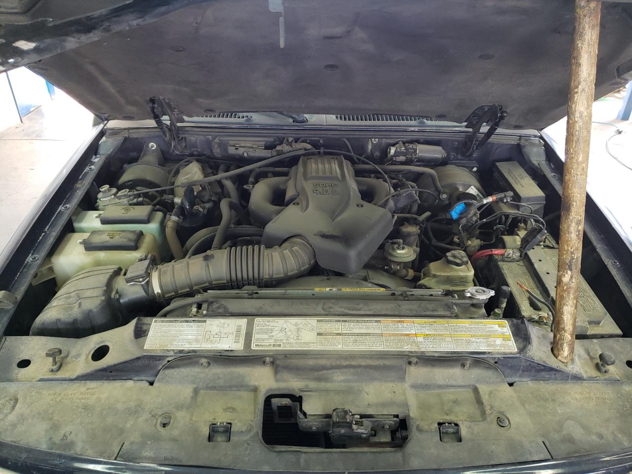 Photo 7 from auction – 2000 FORD EXPLORER X with VIN 1FMDU72E4YZB20975