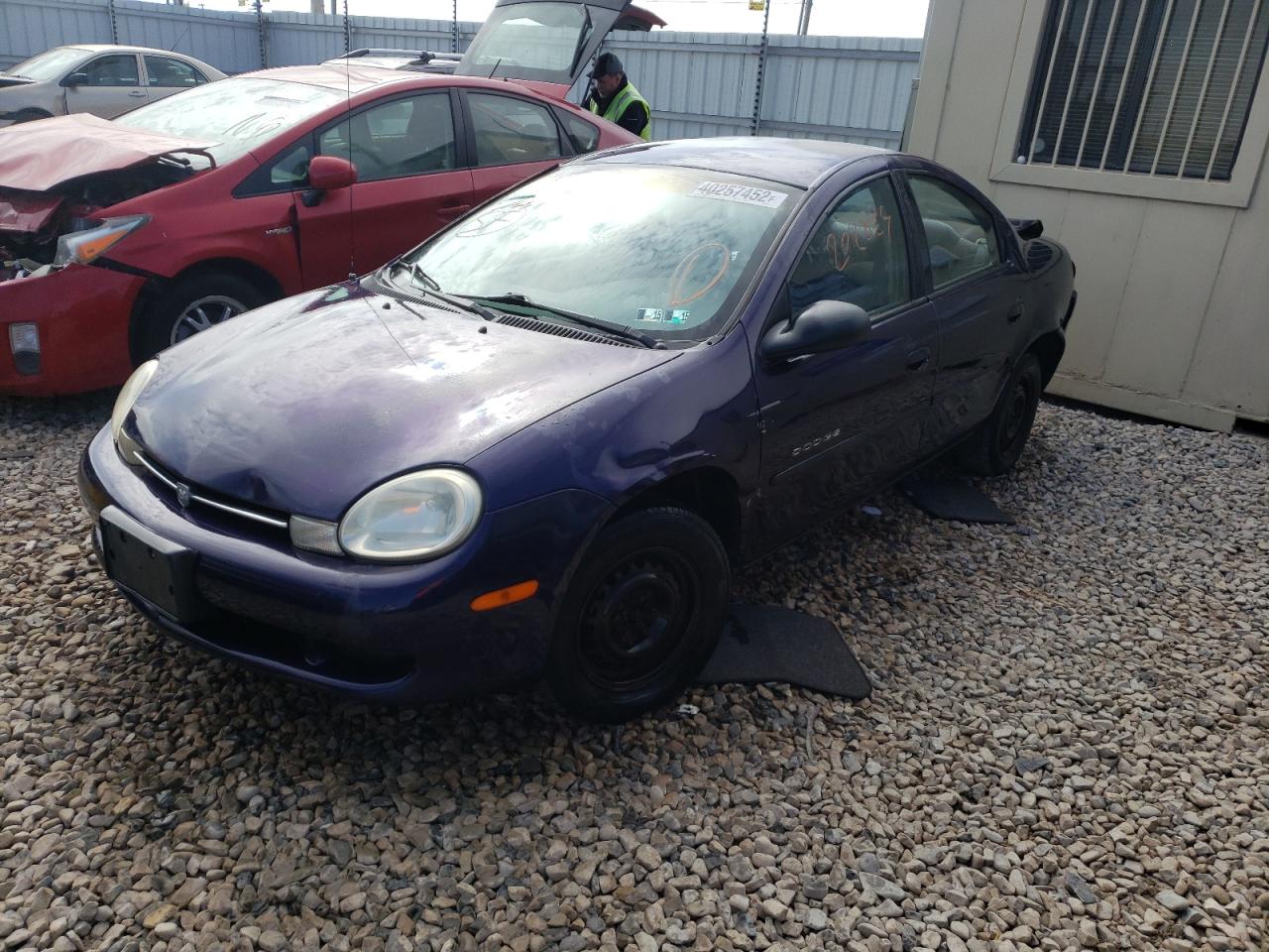 Photo 2 from auction – 2000 DODGE NEON BASE with VIN 1B3ES46CXYD653076