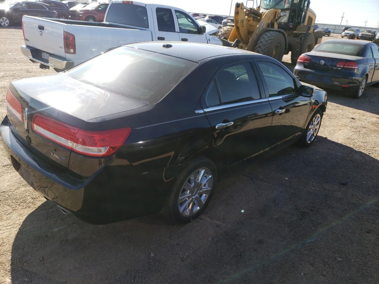 Photo 4 from auction – 2011 LINCOLN MKZ with VIN 3LNHL2GC3BR761495
