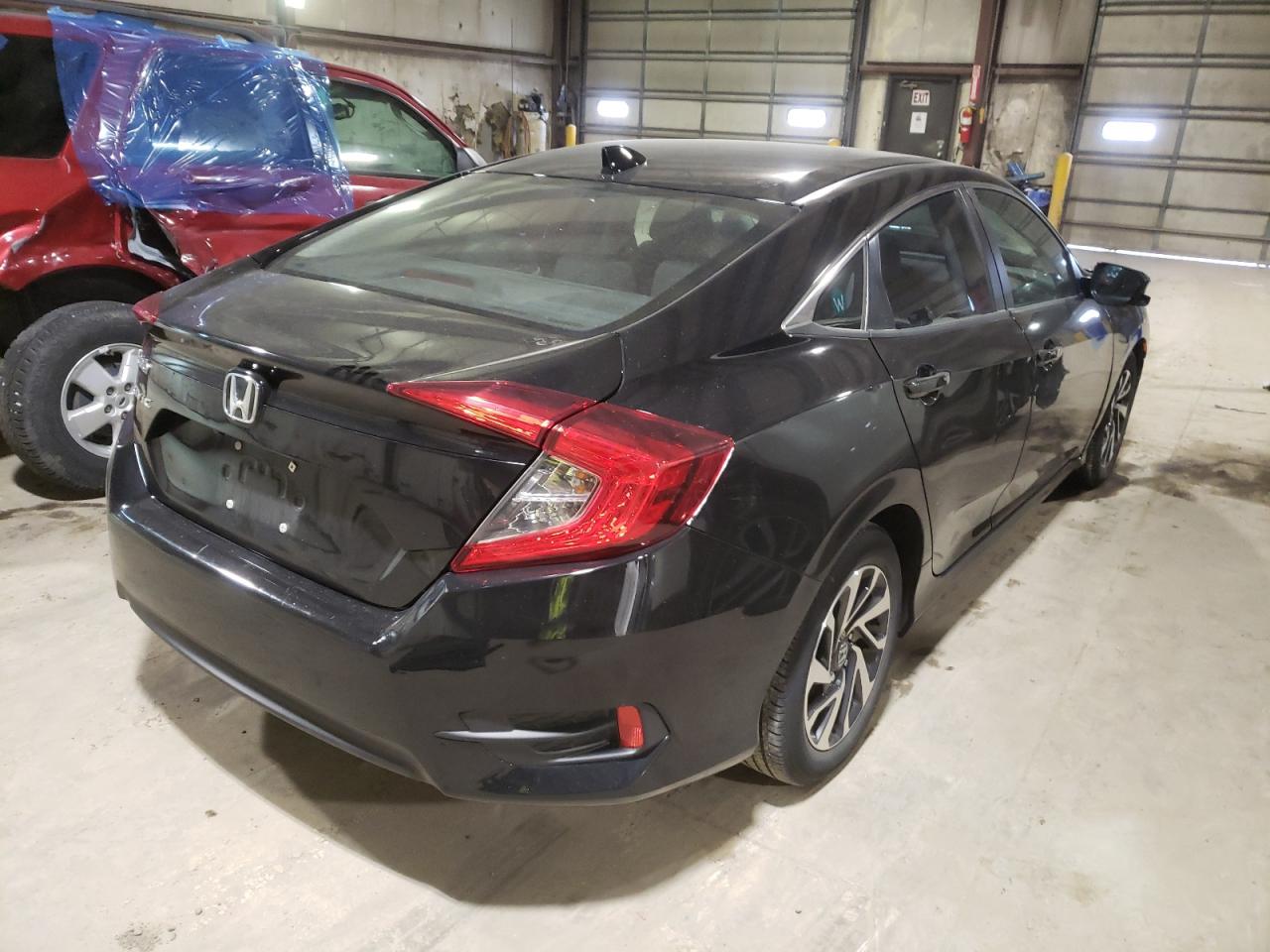 Photo 4 from auction – 2018 HONDA CIVIC EX with VIN 2HGFC2F75JH543540