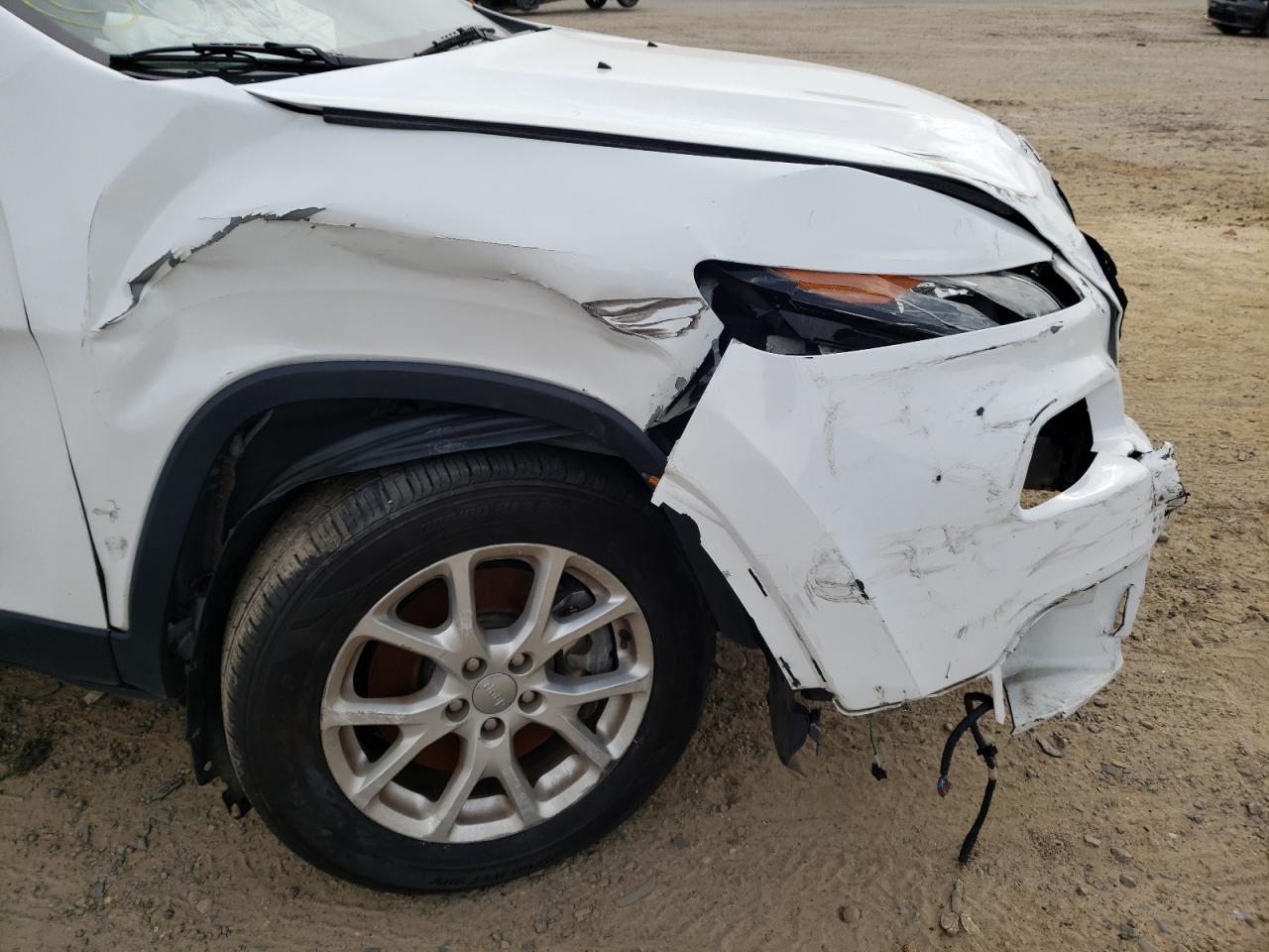 Photo 9 from auction – 2016 JEEP CHEROKEE L with VIN 1C4PJLCS2GW136924