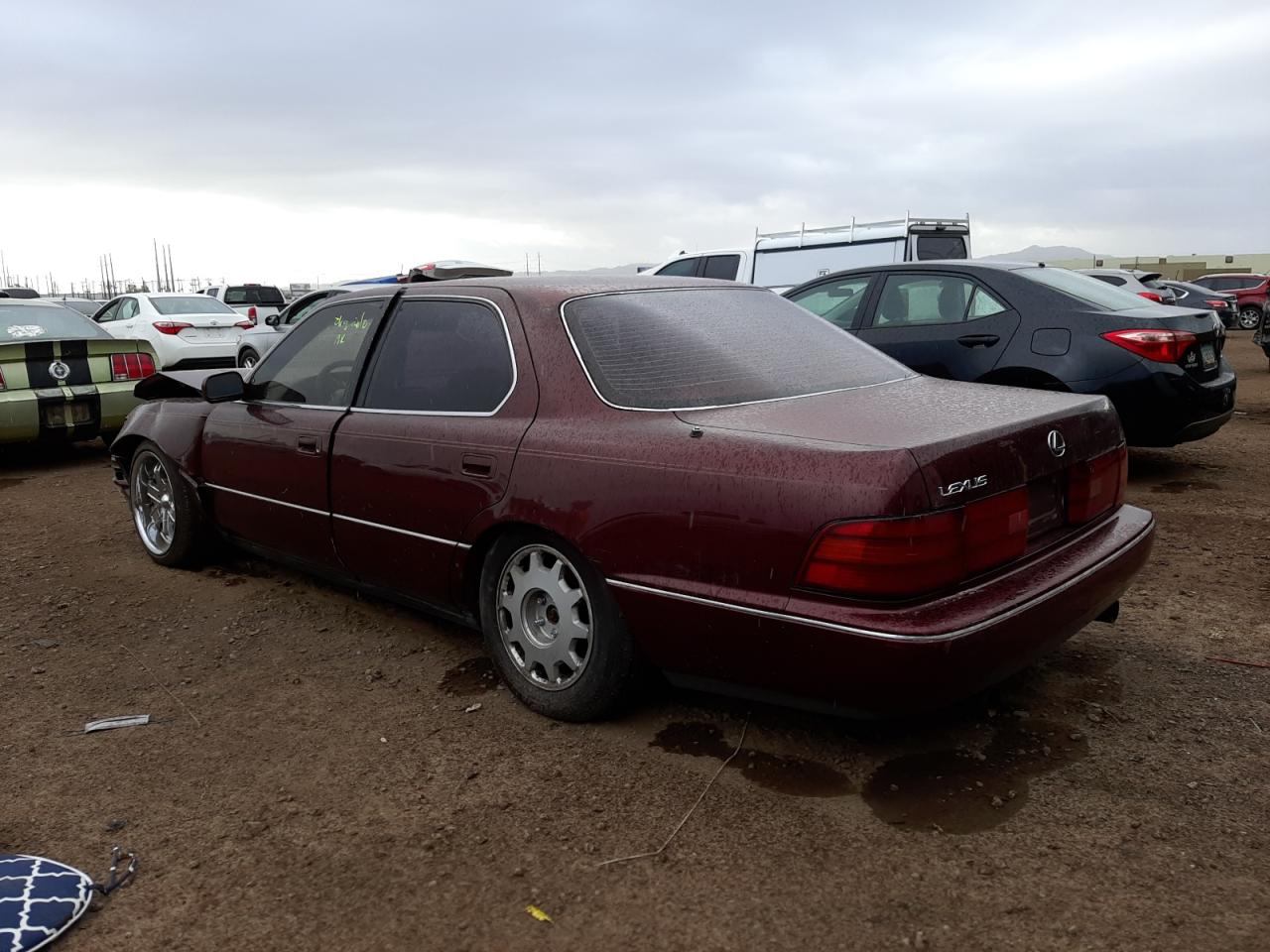 Photo 3 from auction – 1990 LEXUS LS 400 with VIN JT8UF11E2L0043466