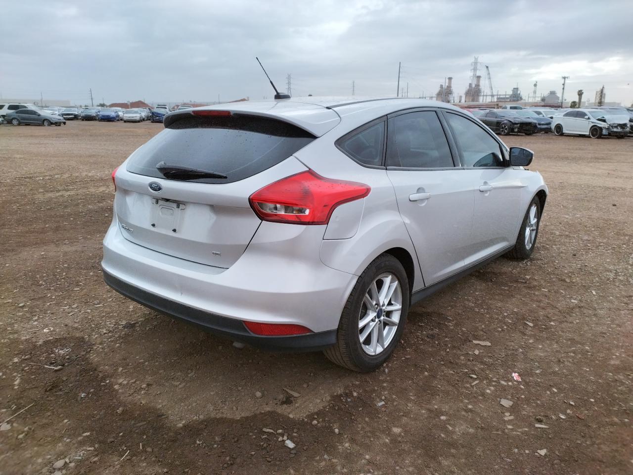 Photo 4 from auction – 2016 FORD FOCUS SE with VIN 1FADP3K26GL338126