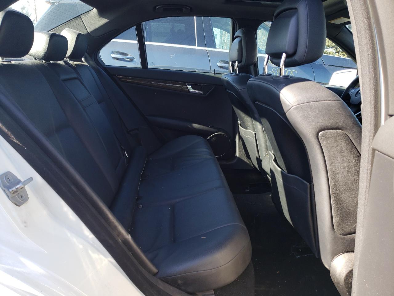 Photo 6 from auction – 2011 MERCEDES-BENZ C 300 4MAT with VIN WDDGF8BB9BF595608