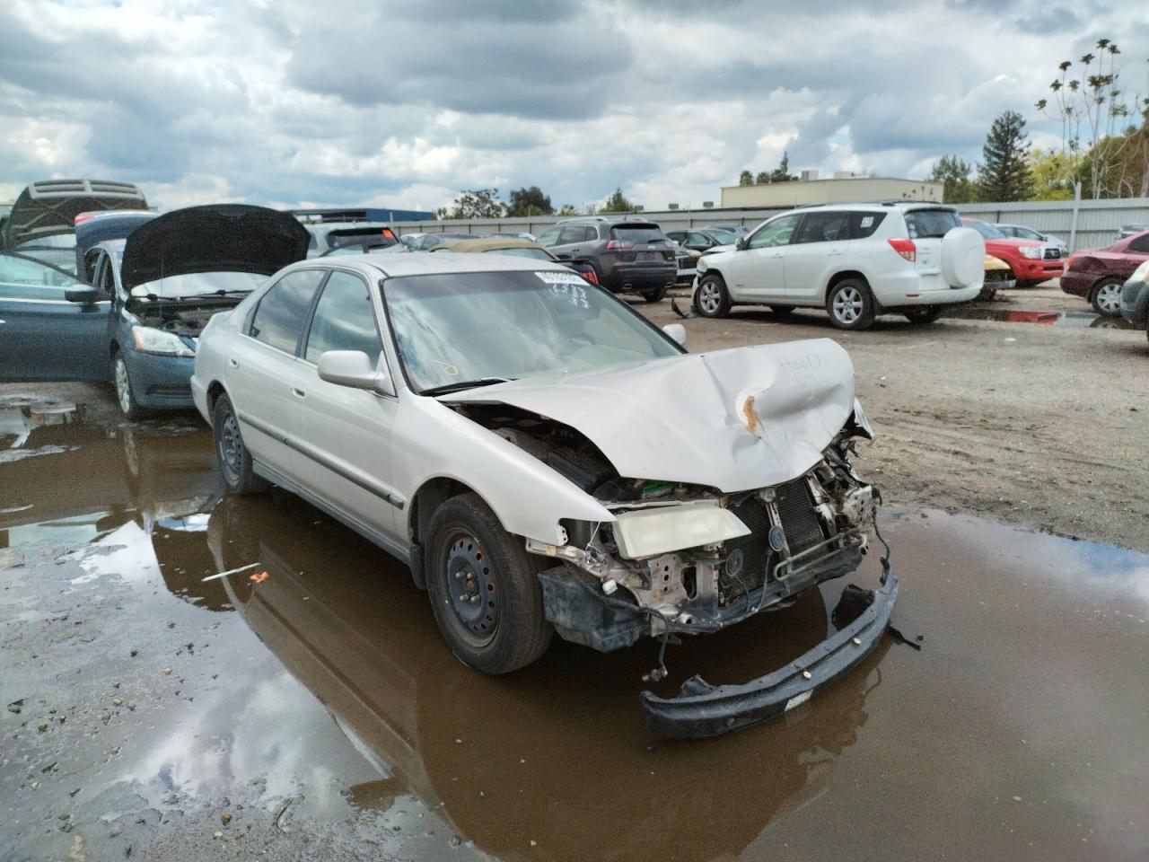 Photo 1 from auction – 1997 HONDA ACCORD LX with VIN 1HGCD5636VA236980