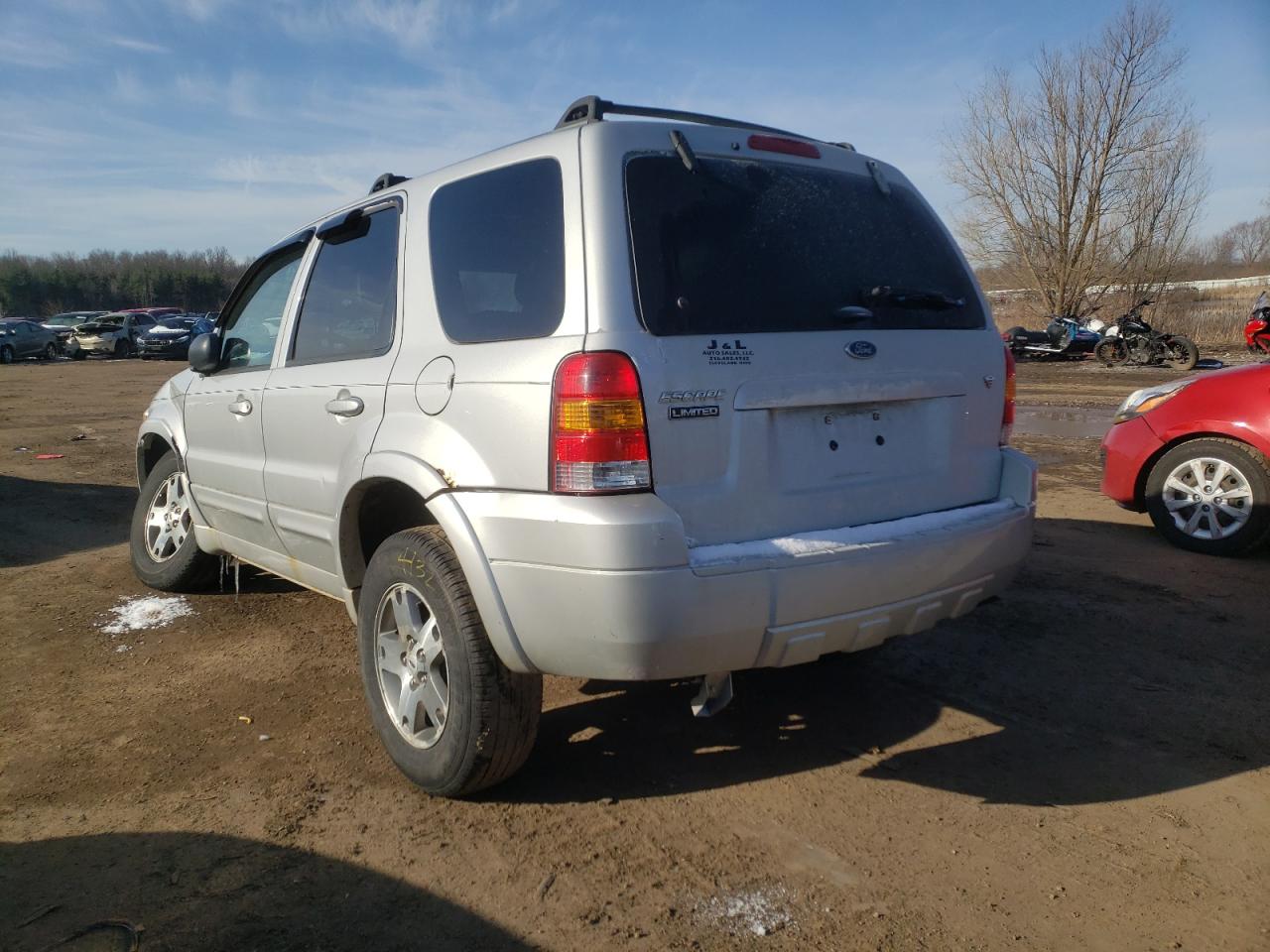 Photo 3 from auction – 2005 FORD ESCAPE LIM with VIN 1FMYU04125KC51491