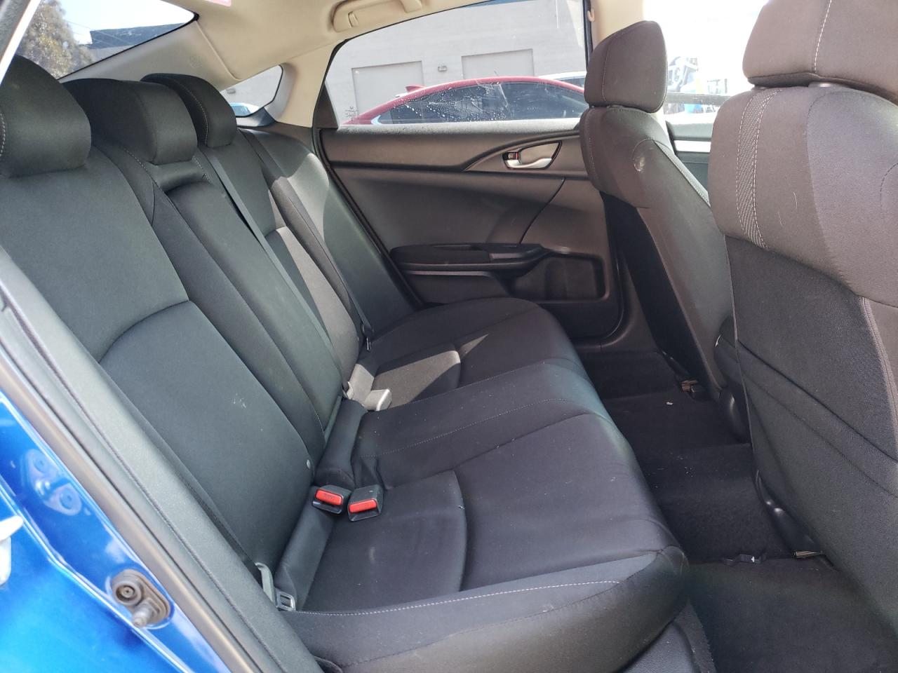 Photo 6 from auction – 2018 HONDA CIVIC EX with VIN 2HGFC2F70JH561671