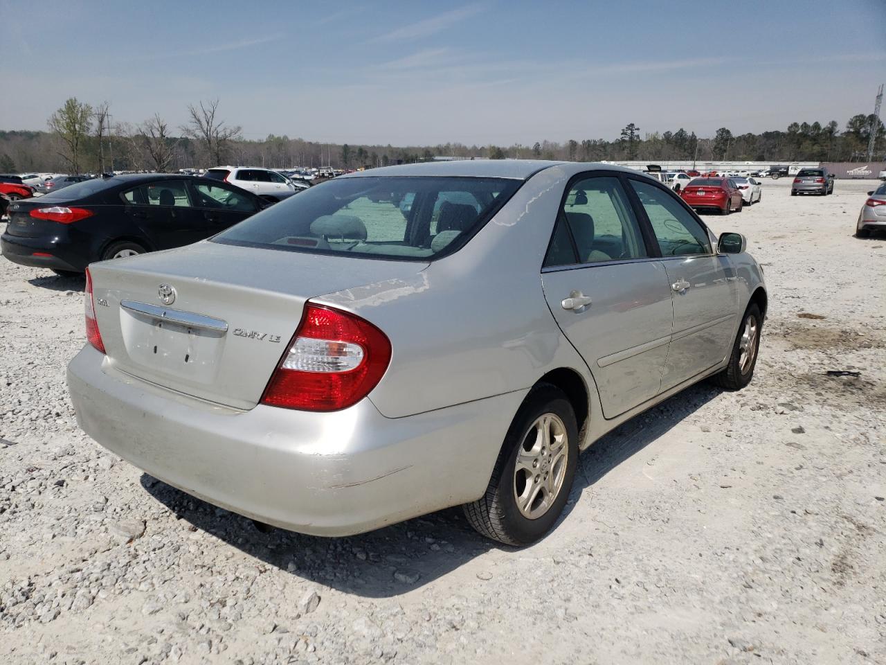 Photo 4 from auction – 2002 TOYOTA CAMRY LE with VIN 4T1BE32K02U039690