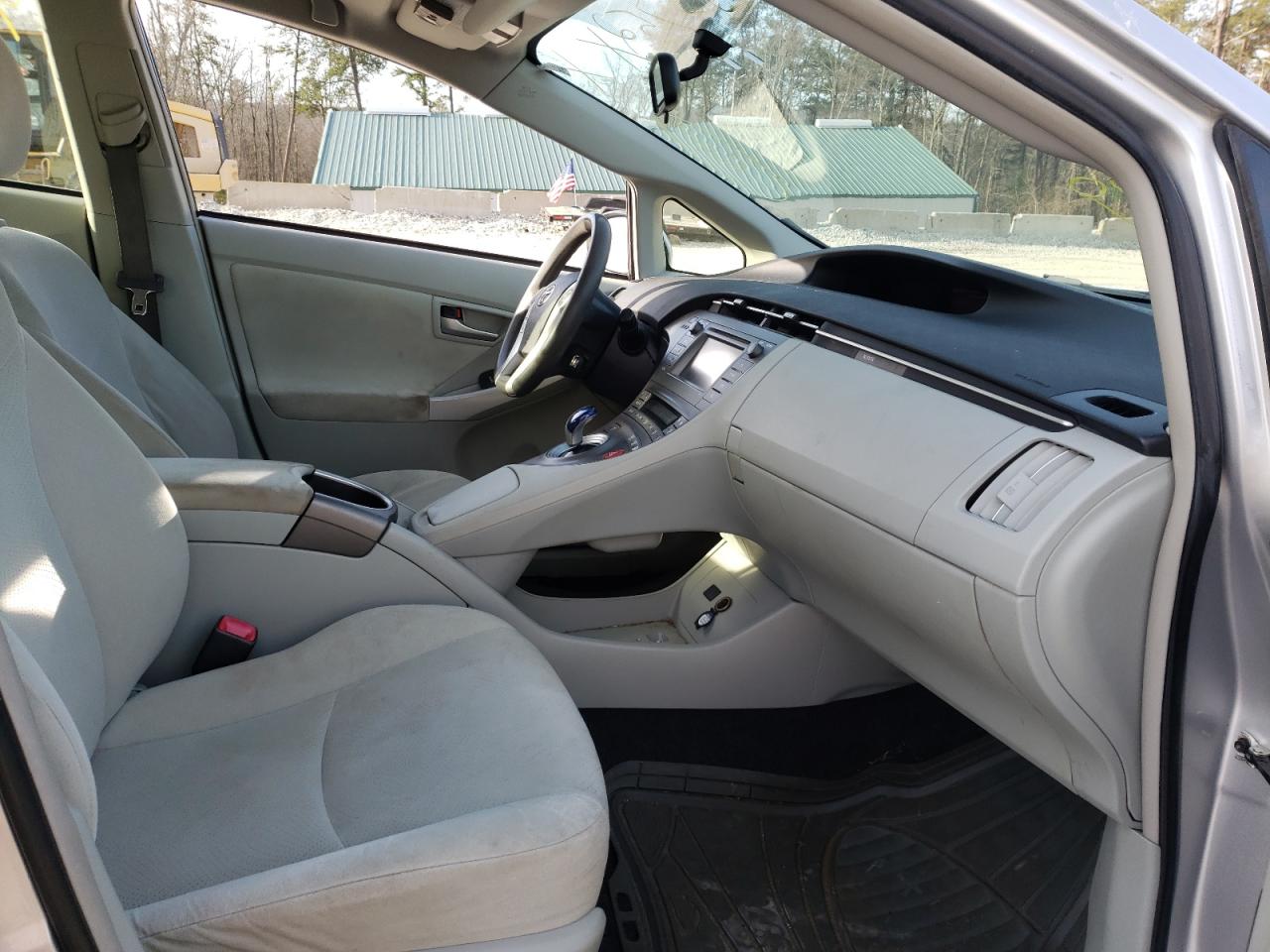 Photo 5 from auction – 2012 TOYOTA PRIUS with VIN JTDKN3DU5C1516460