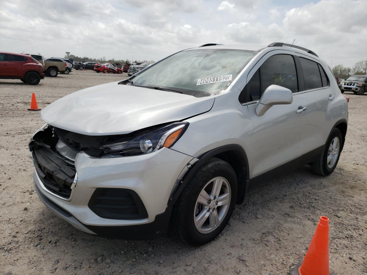 Photo 2 from auction – 2020 CHEVROLET TRAX 1LT with VIN KL7CJLSB0LB005943