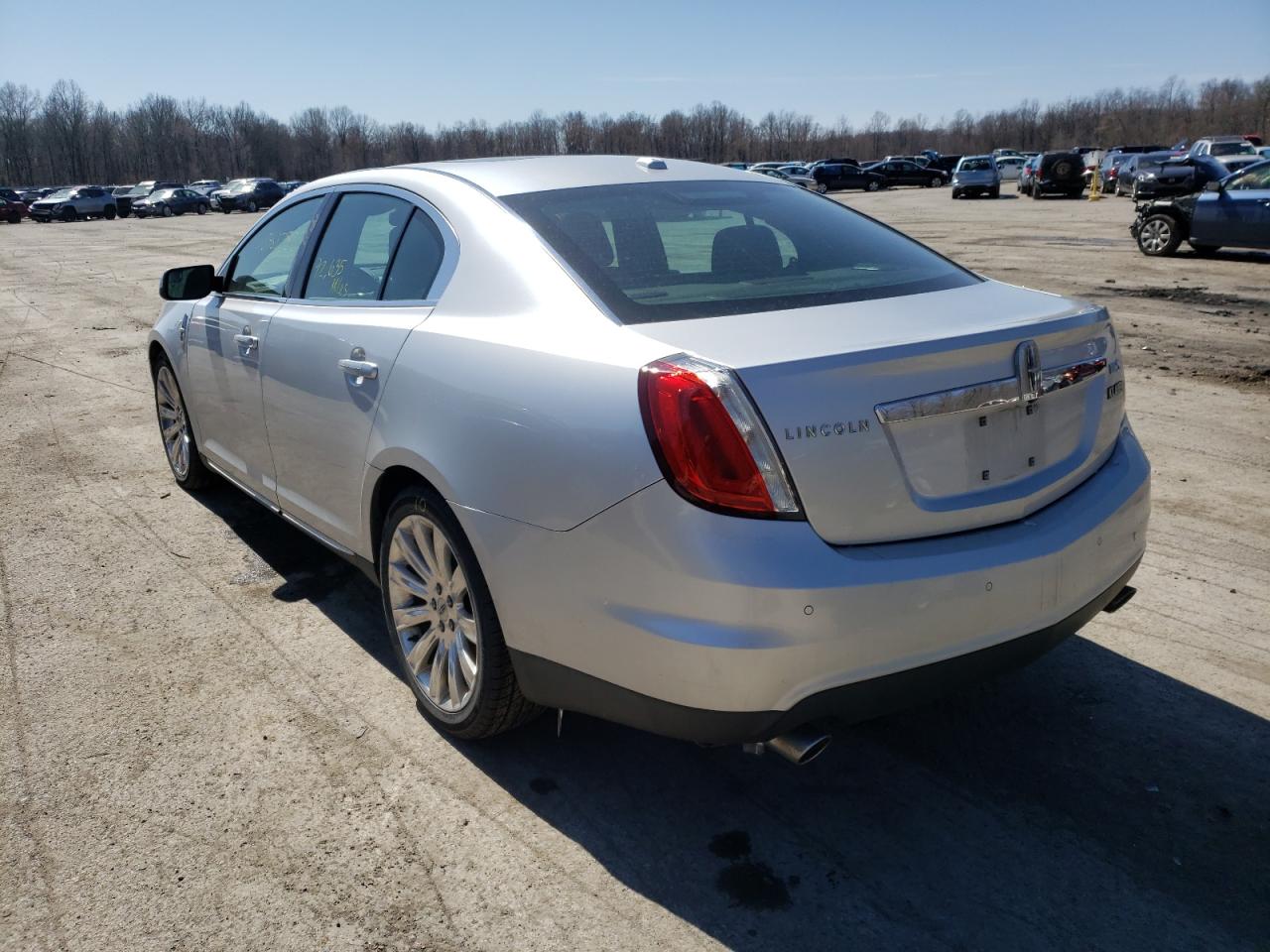 Photo 3 from auction – 2011 LINCOLN MKS with VIN 1LNHL9DR3BG609919