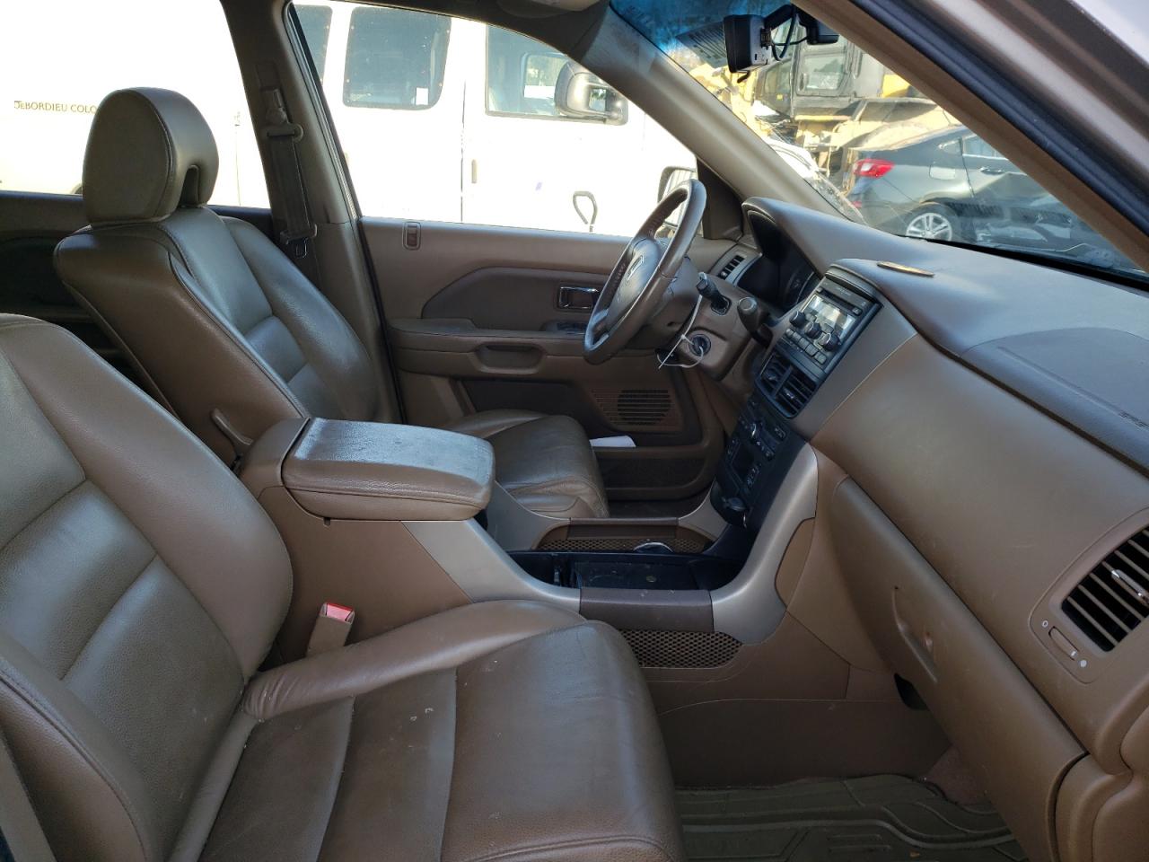 Photo 5 from auction – 2007 HONDA PILOT EXL with VIN 5FNYF18547B025261