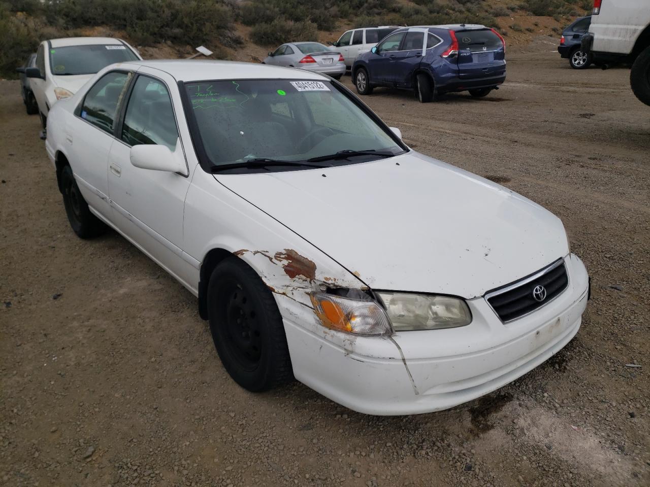 TOYOTA CAMRY LE 2000 with VIN 4T1BF22K8YU950771 - Photo from auction