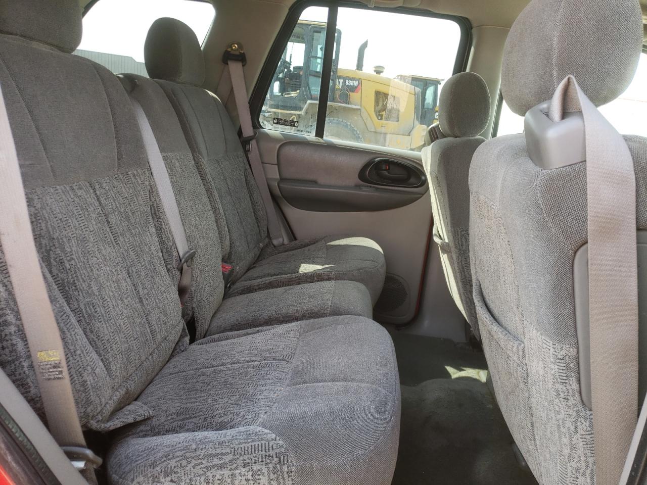 Photo 6 from auction – 2002 CHEVROLET TRAILBLAZE with VIN 1GNDT13S022295577