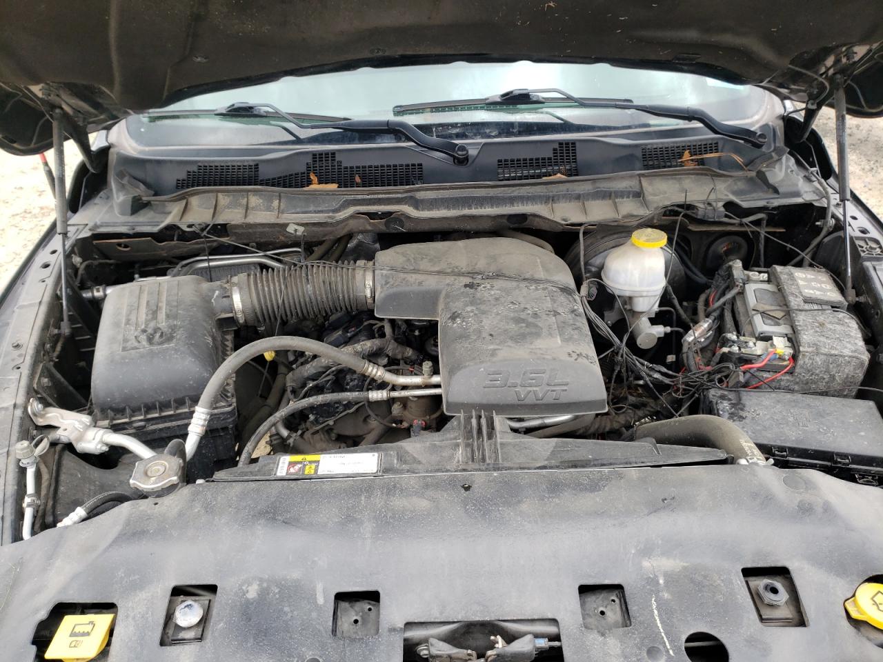 Zdjęcie 7 z aukcji – 2019 RAM 1500 CLASS z VIN 1C6RR6FGXKS629462