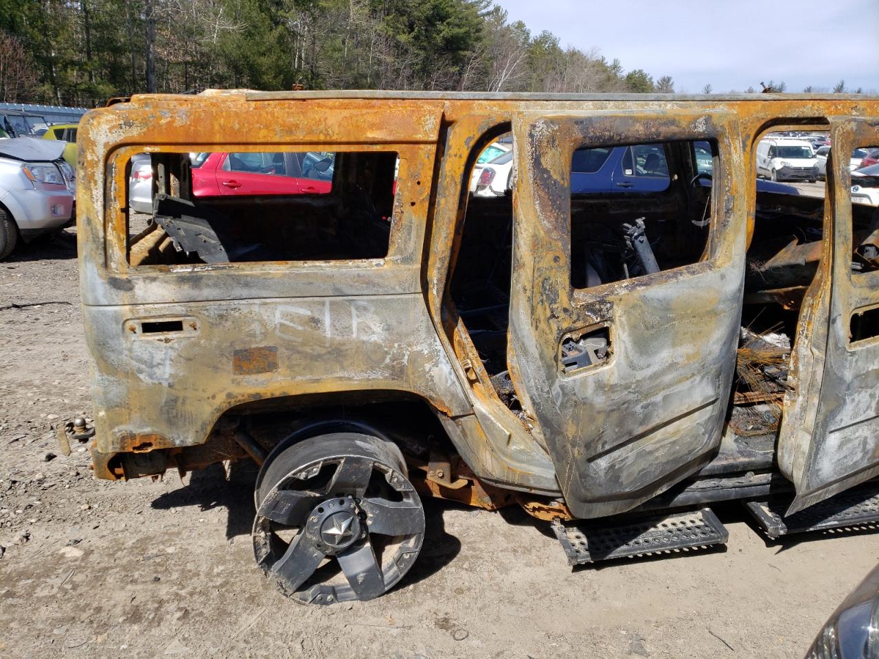 Photo 9 from auction – 2003 HUMMER H2 with VIN 5GRGN23U73H107030