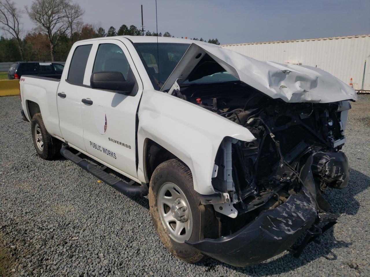 CHEVROLET SILVERADO 2019 with VIN 2GCVKNEC2K1144835 - Photo from auction