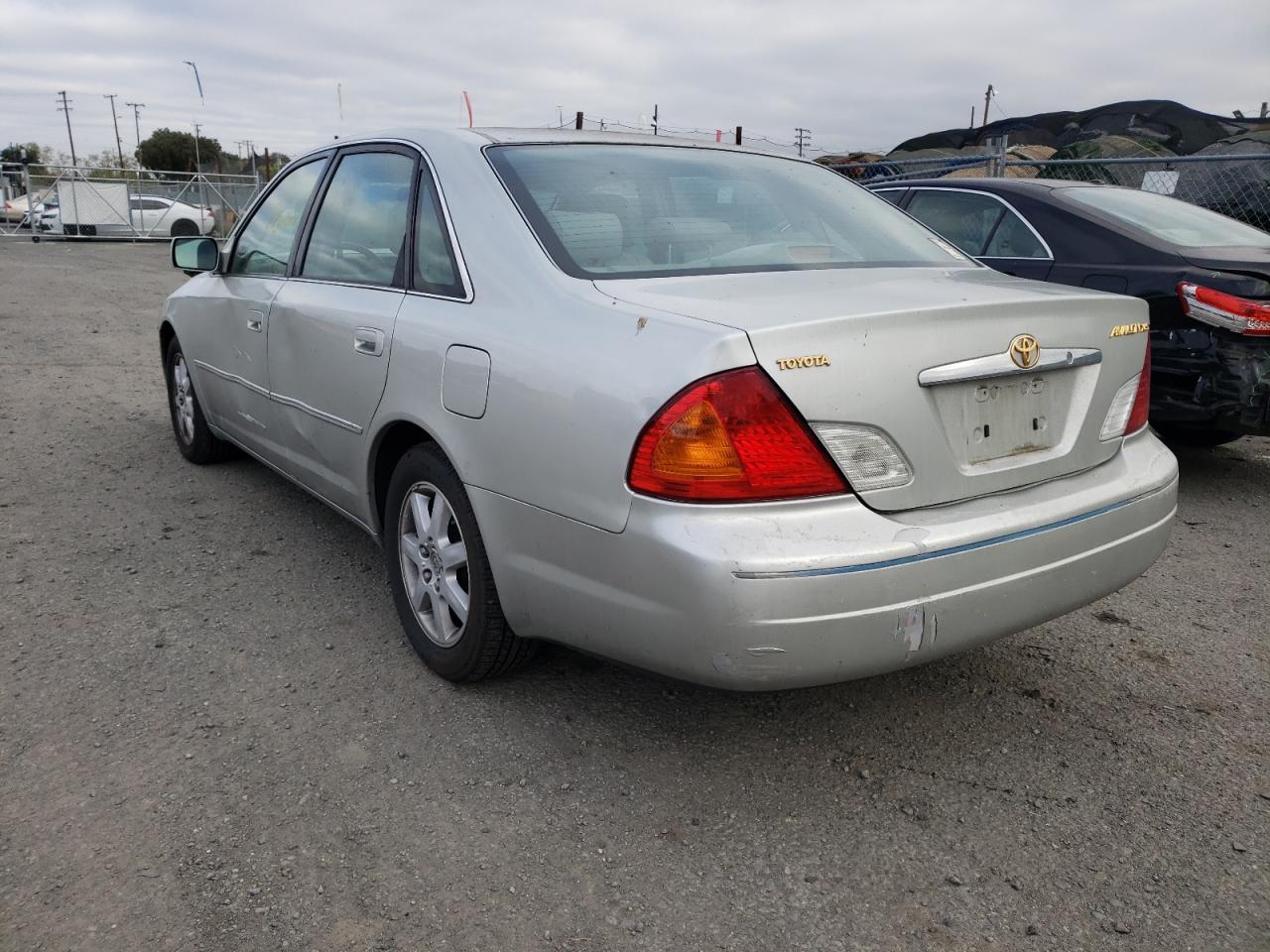 Photo 3 from auction – 2002 TOYOTA AVALON XL with VIN 4T1BF28B82U203993