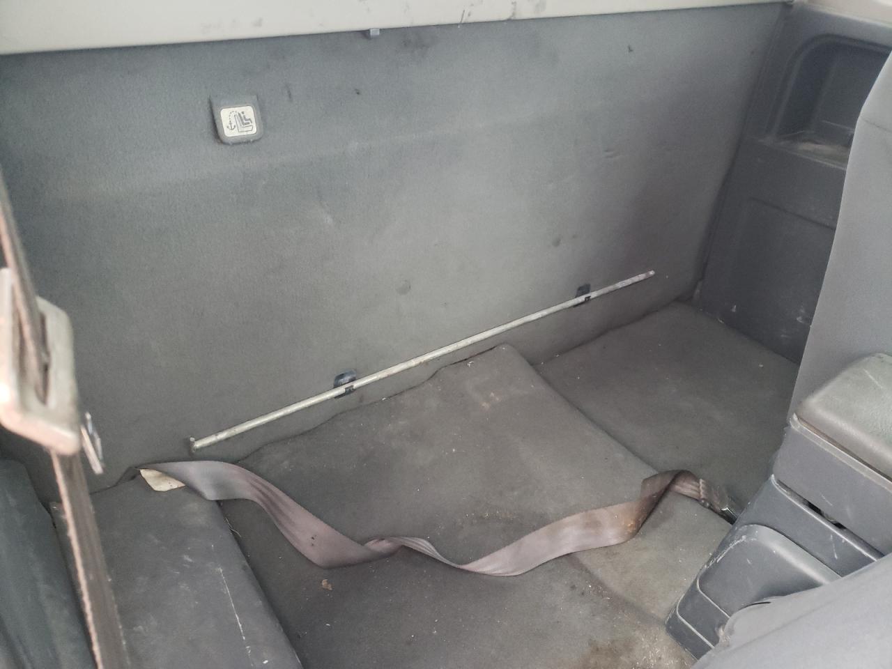 Zdjęcie 6 z aukcji – 2003 NISSAN FRONTIER K z VIN 1N6ED26TX3C405175