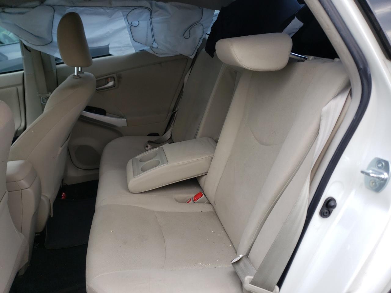 Photo 6 from auction – 2015 TOYOTA PRIUS with VIN JTDKN3DU3F0471691