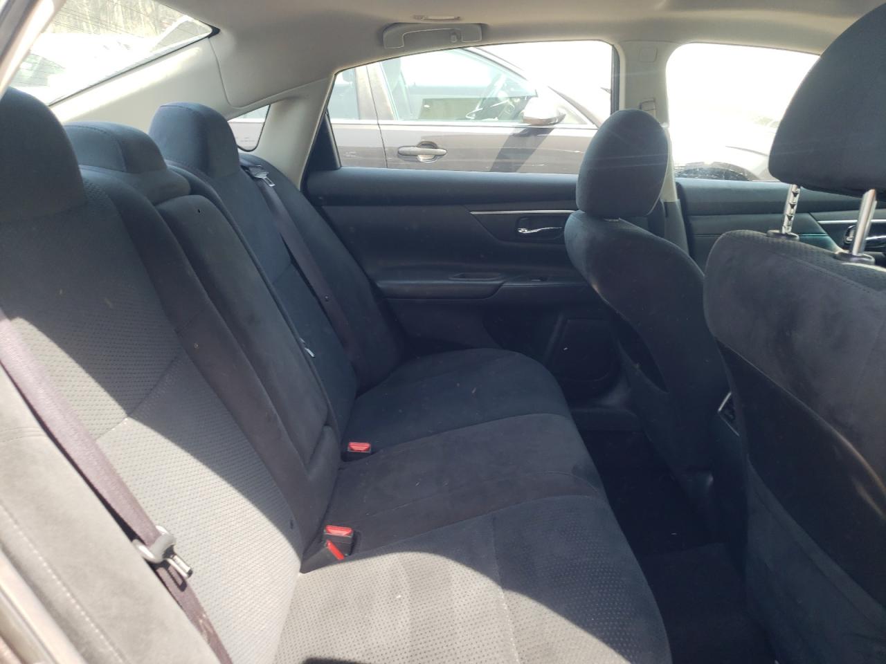 Photo 6 from auction – 2015 NISSAN ALTIMA 2.5 with VIN 1N4AL3AP0FC462371