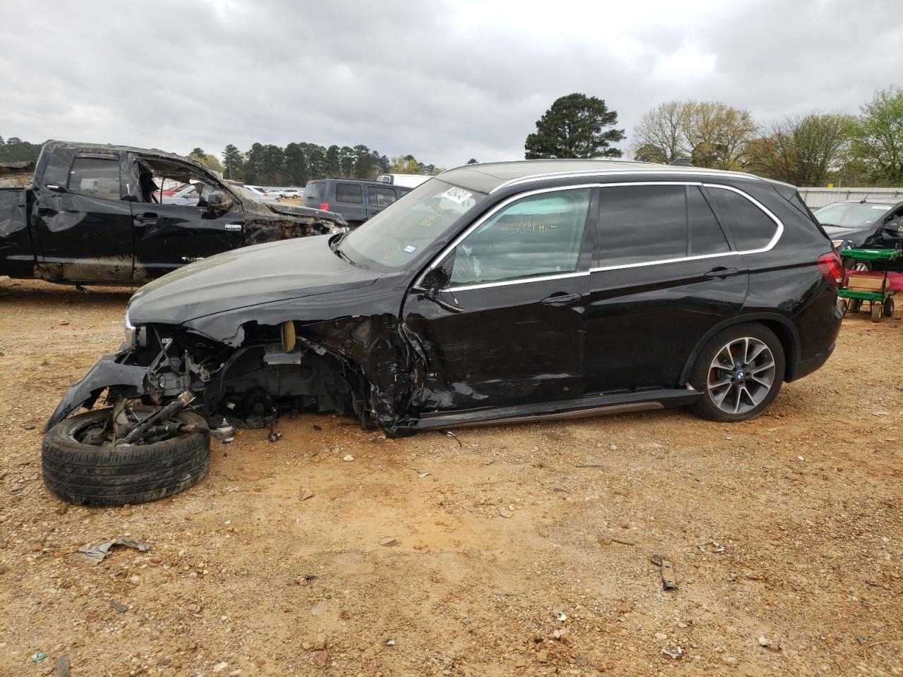 Photo 9 from auction – 2018 BMW X5 XDRIVE3 with VIN 5UXKR0C5XJ0X84385