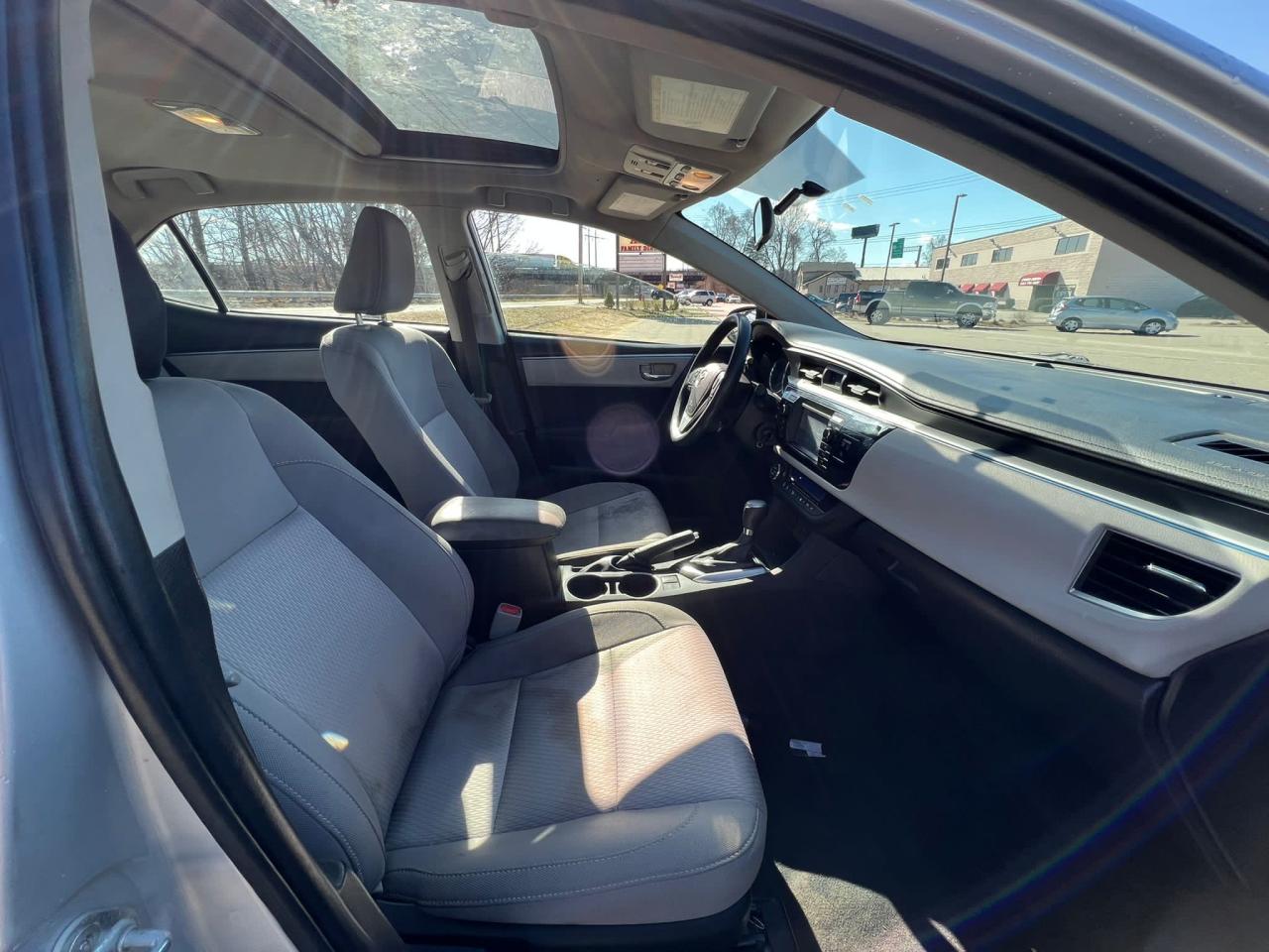 Photo 5 from auction – 2014 TOYOTA COROLLA L with VIN 2T1BURHE0EC007824