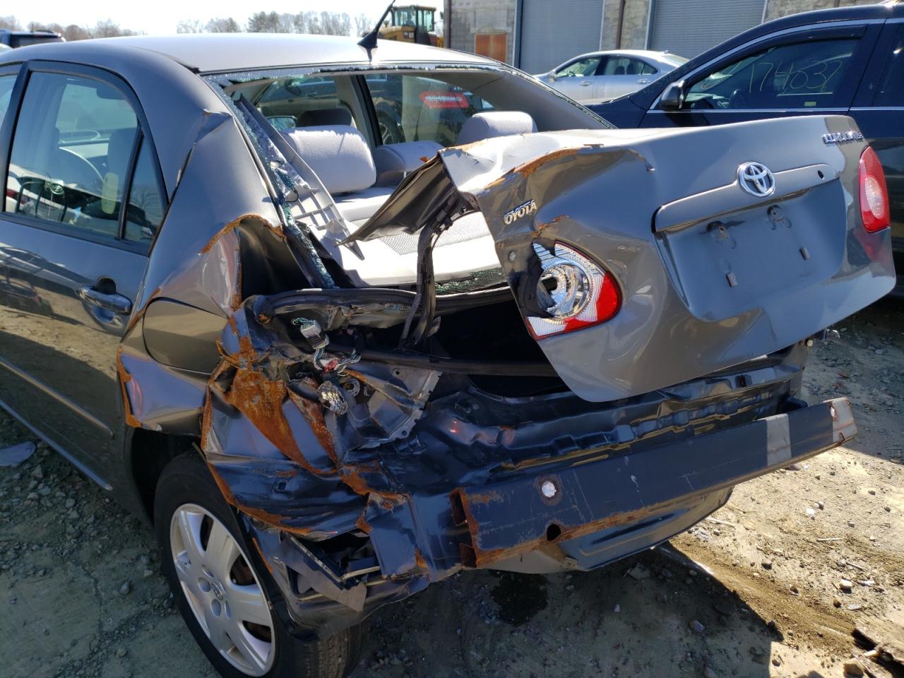 Photo 9 from auction – 2005 TOYOTA COROLLA CE with VIN 2T1BR32EX5C507462