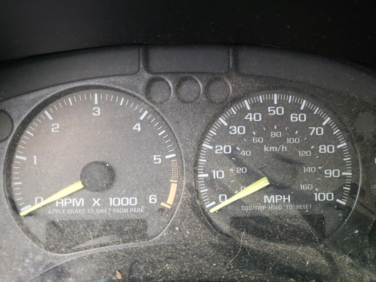 Photo 8 from auction – 1998 CHEVROLET BLAZER with VIN 1GNDT13W7WK132840