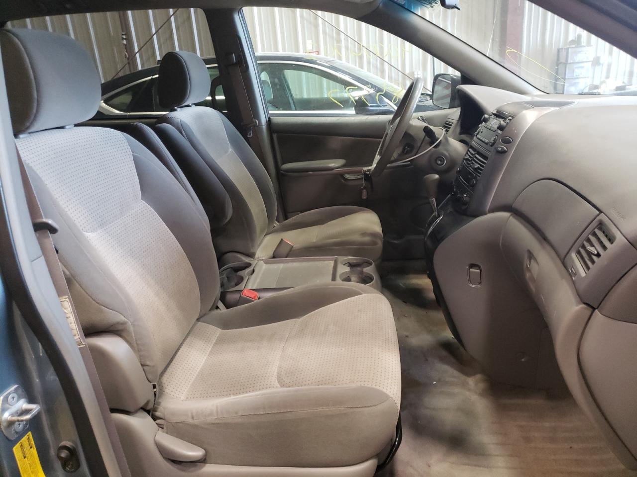 Photo 5 from auction – 2008 TOYOTA SIENNA CE with VIN 5TDZK23C48S139933