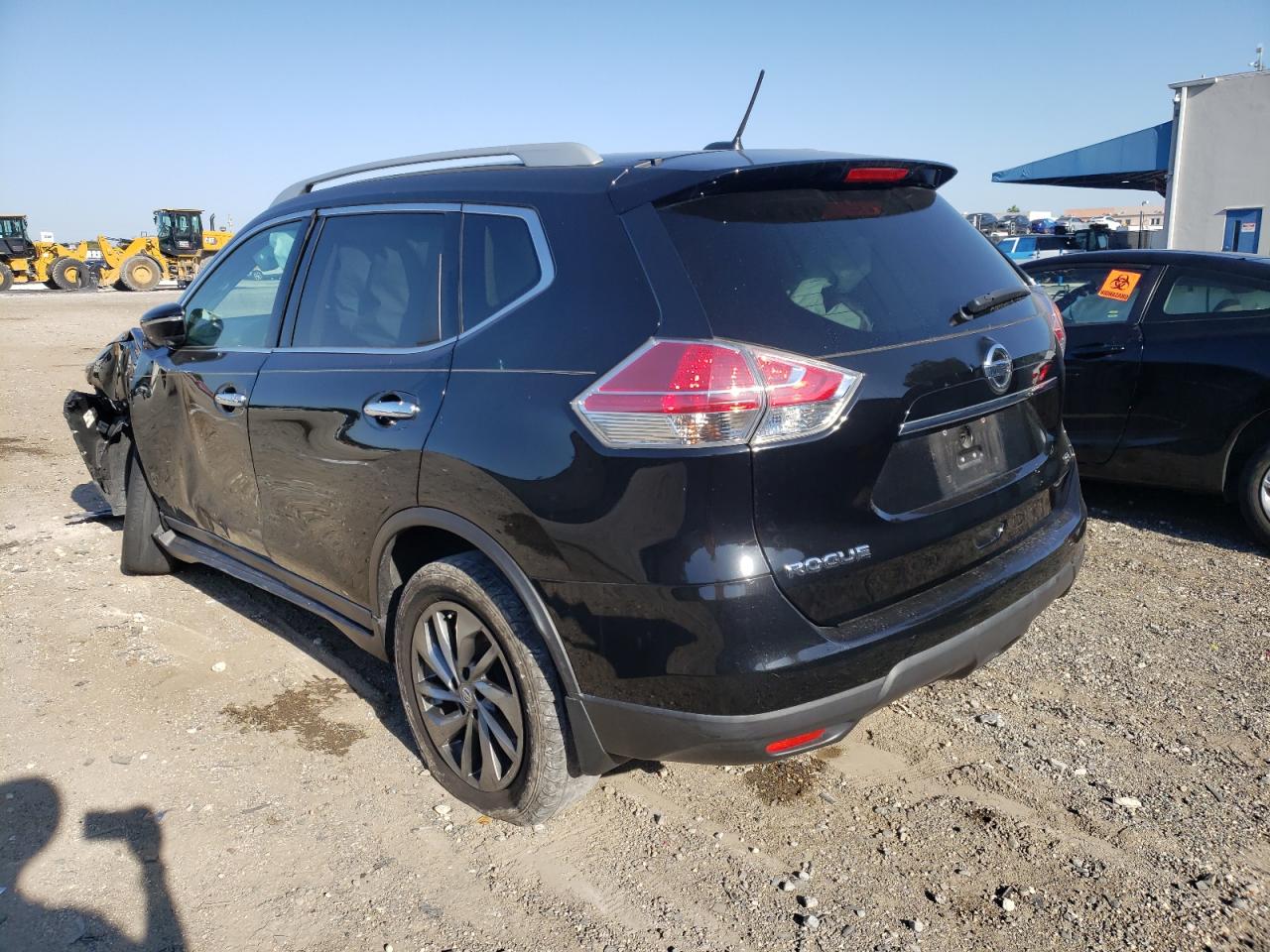 Photo 3 from auction – 2015 NISSAN ROGUE S with VIN 5N1AT2MTXFC808550
