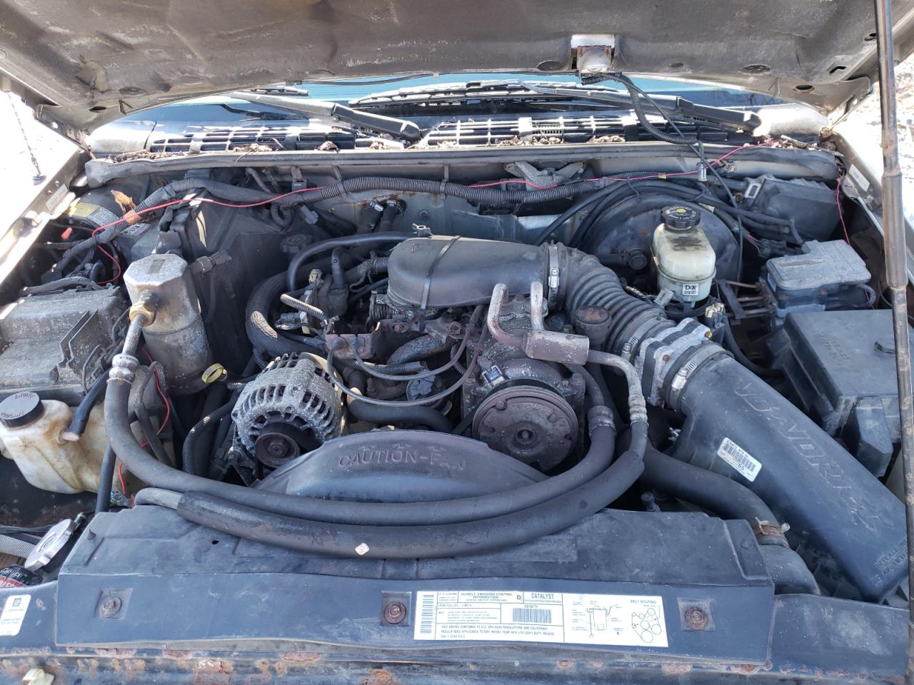 Photo 7 from auction – 2001 CHEVROLET BLAZER with VIN 1GNDT13WX12176128