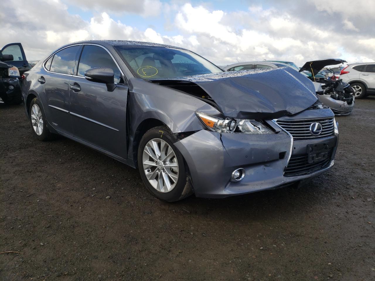 LEXUS ES 350 2014 with VIN JTHBW1GGXE2054559 - Photo from auction