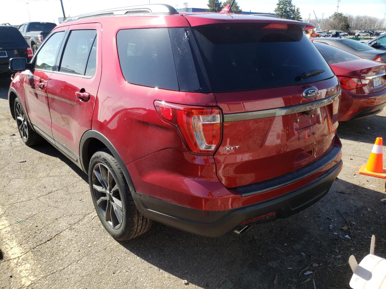 Photo 3 from auction – 2019 FORD EXPLORER X with VIN 1FM5K7D84KGA39317