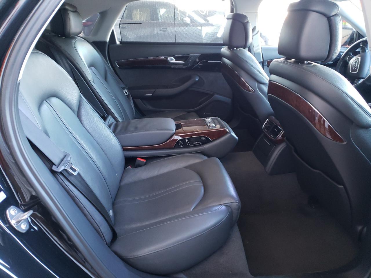 Photo 6 from auction – 2011 AUDI A8 L QUATT with VIN WAURVAFD4BN020568