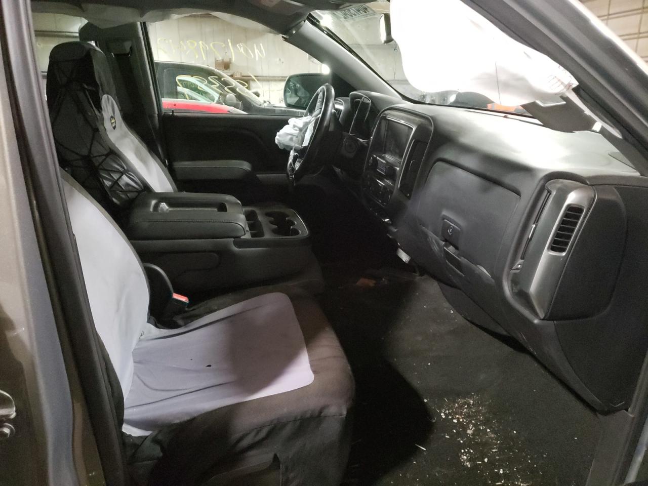 Photo 5 from auction – 2017 CHEVROLET SILVERADO with VIN 3GCUKREC3HG247233