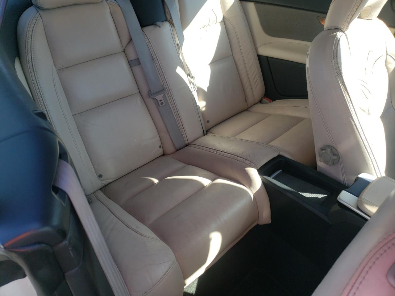 Photo 6 from auction – 2011 VOLVO C70 T5 with VIN YV1672MC9BJ108016